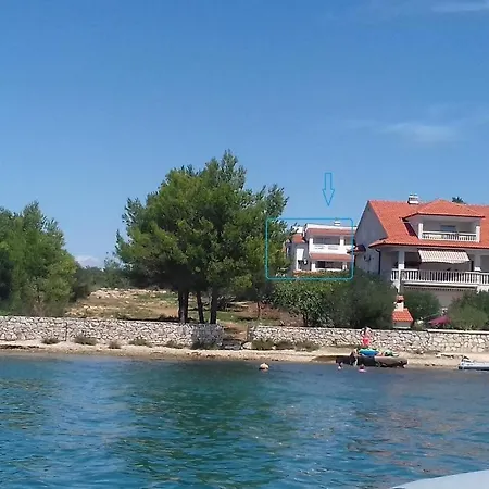 Studio In With Seaview, Terrace, Air Condition, Wifi Apartment Pirovac